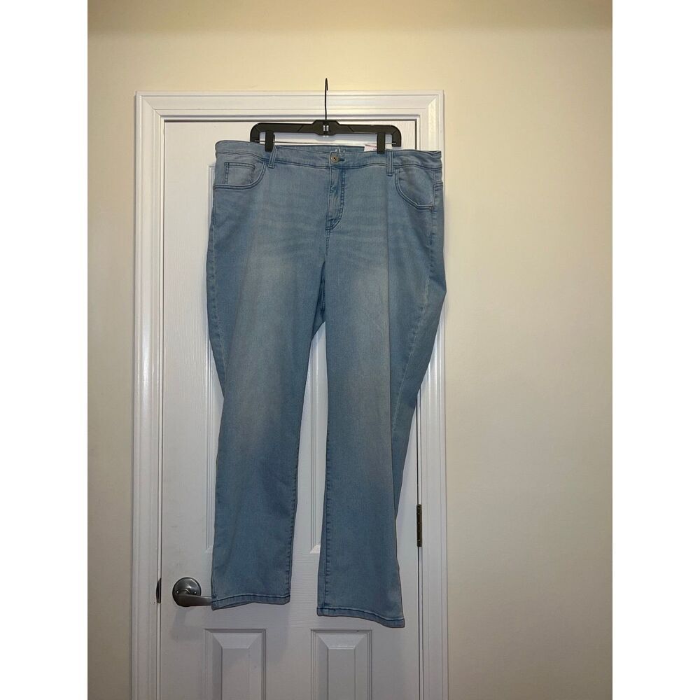 Style & Co Plus Size Slim Leg Jean Size 22W - Picture 2 of 7
